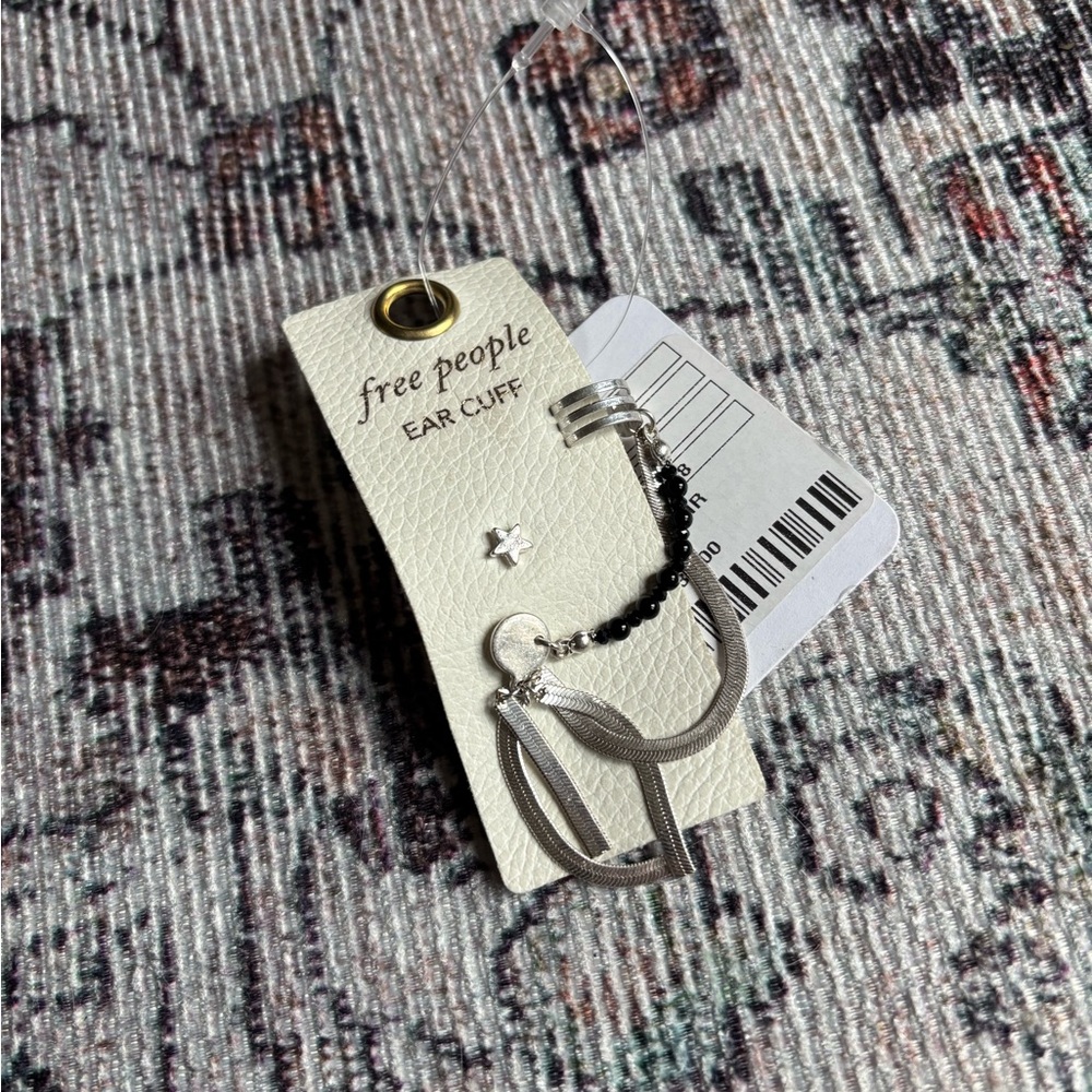 FREE PEOPLE Silver / BLACK Noir EAR Cuff EARRING set